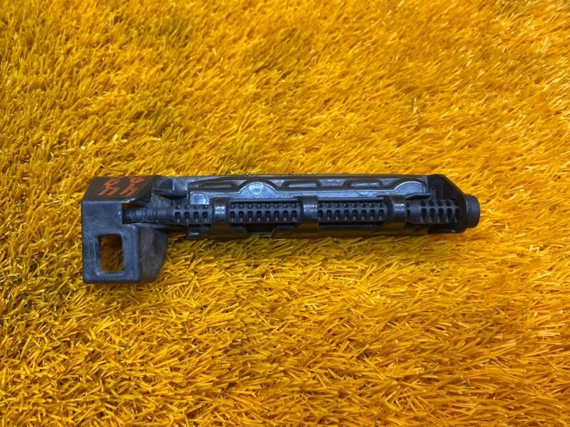 Направляющая бампера Audi A6 2012 4G5807889 C7/4G CHJA, задняя левая