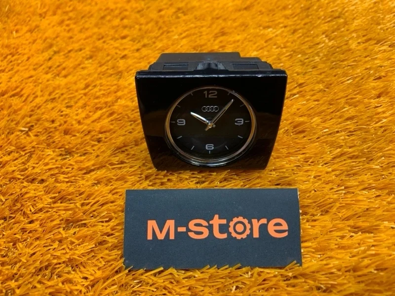 Часы Audi A8 2011 4H0919204G D4/4H CGWA