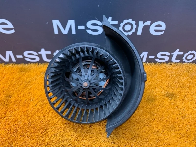 Мотор печки Audi Q7 2007 4L2820021 4LB BHK