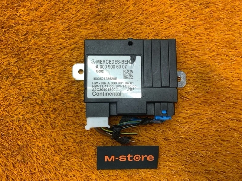 Блок управления топливным насосом Mercedes-Benz C-Class 2015 A0009006007 W205 274.920