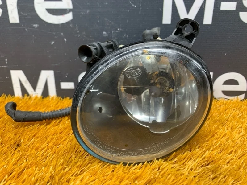 Фара противотуманная Audi Q5 2012 8T0941700B 8R CNCD, правая