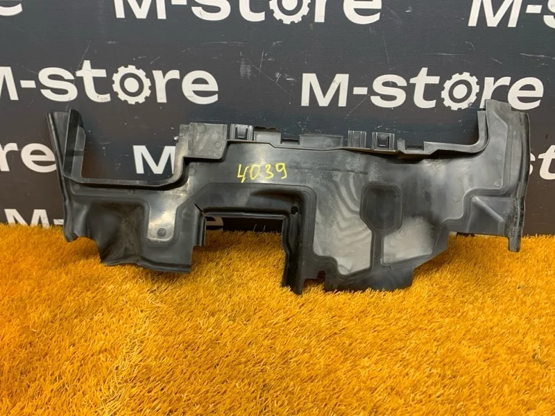 Воздуховод радиатора Audi Q3 2012 8U0121283C 8U CPSA, левый