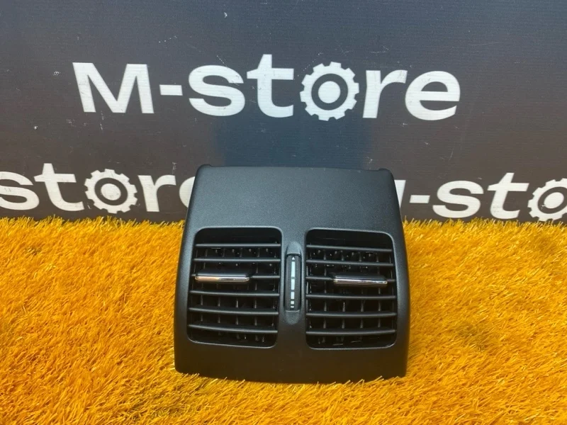 Дефлектор воздушный Mercedes-Benz C-Class 2010 A2048300954 W204 271.860, задний