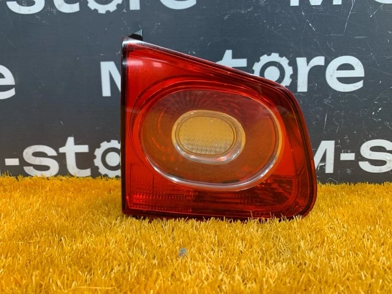 Фонарь крышки багажника Volkswagen Tiguan 2011 5N0945093C 5N CCZC, левый