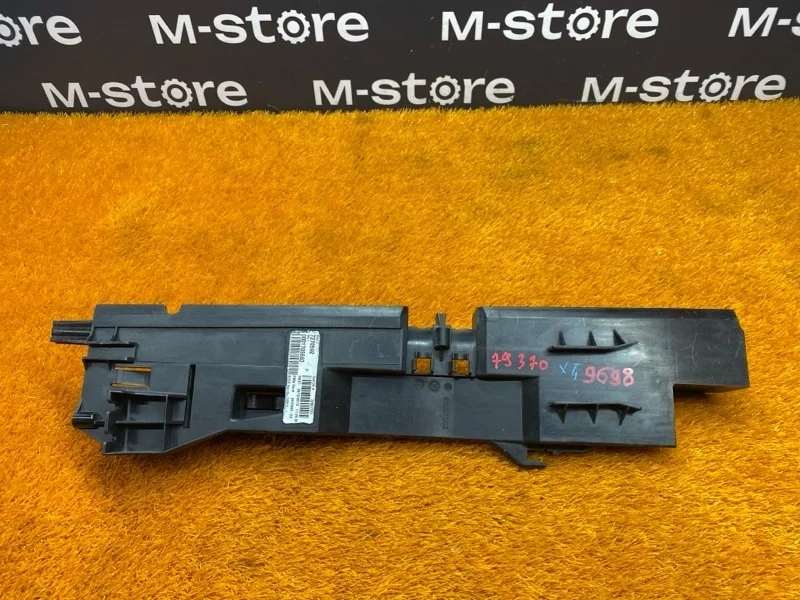 Кронштейн радиатора Bmw X5 2013 17118572188 F15 N57D30A, левый