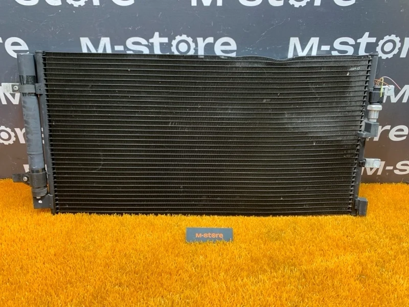 Радиатор кондиционера Audi Q5 2012 8K0260401AE 8R CDN