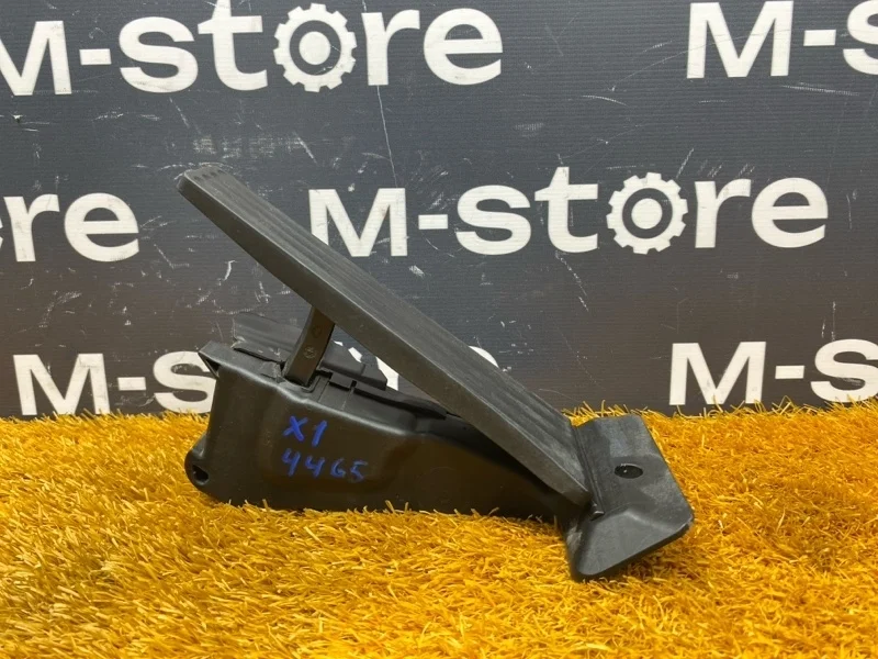 Педаль газа Bmw X1 2012 35426853175 E84 N46B20B