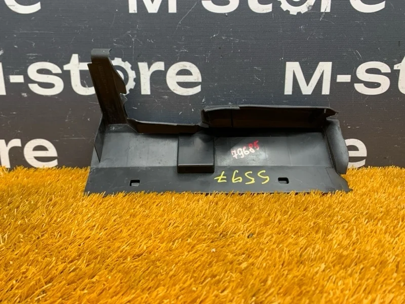 Воздуховод радиатора Mercedes-Benz B-Class 2013 A2465050230 W246 270.910, правый