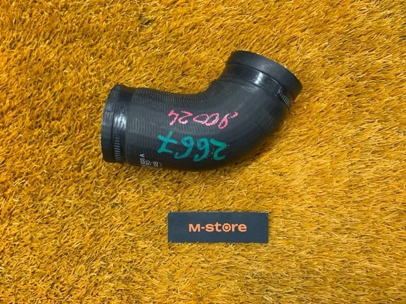 Патрубок интеркулера Audi Q3 2013 5N0145833A 8U CPSA