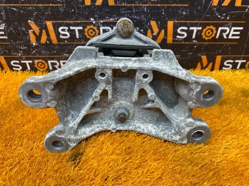 Подушка КПП Audi A4 2014 8K0399151 B8/8K CDN