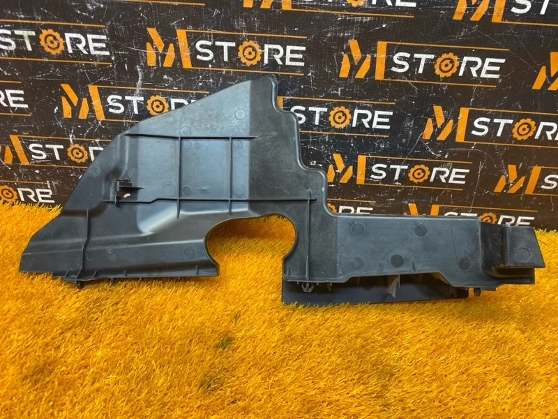 Дефлектор радиатора Lexus RX350 2009 5329348080 GGL10 2GRFE, правый