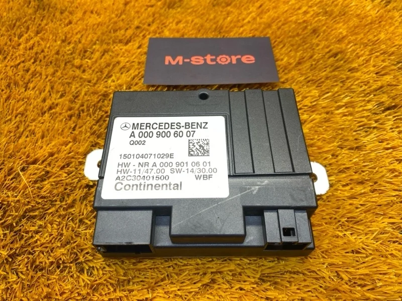 Блок управления топливным насосом Mercedes-Benz C-Class 2015 A0009006007 W205 274.910