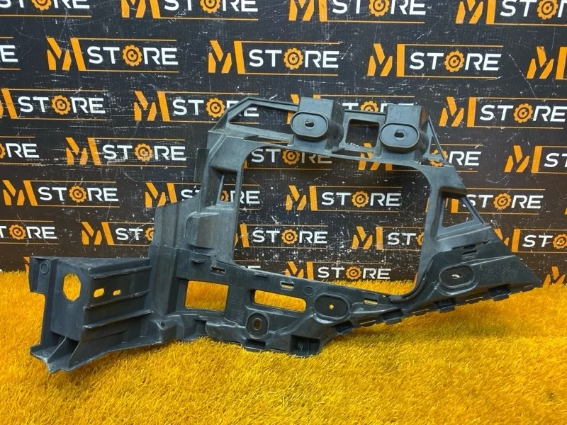 Крепление бампера Volkswagen Touareg 2013 7P6807394A 7P CGRA, заднее правое