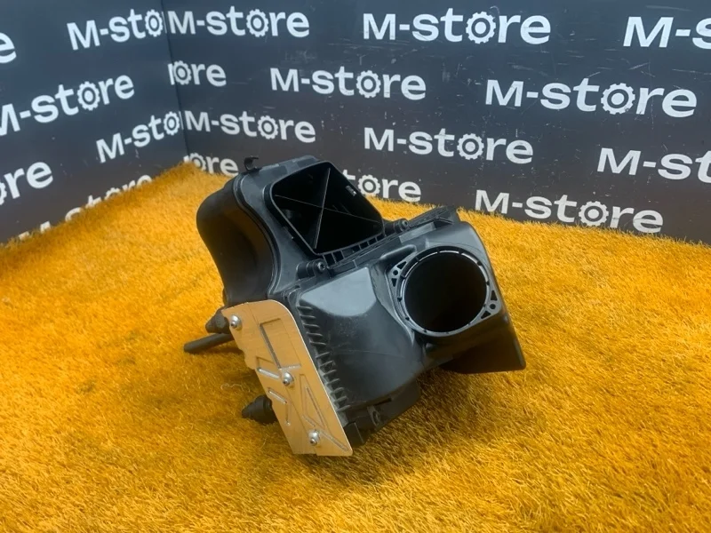 Корпус воздушного фильтра Audi A4 2012 8R0133837S B8/8K CDNB