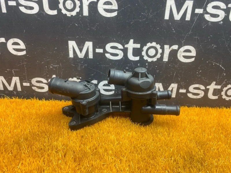 Термостат Volkswagen Jetta 2010 03C121121D 1K CAVD