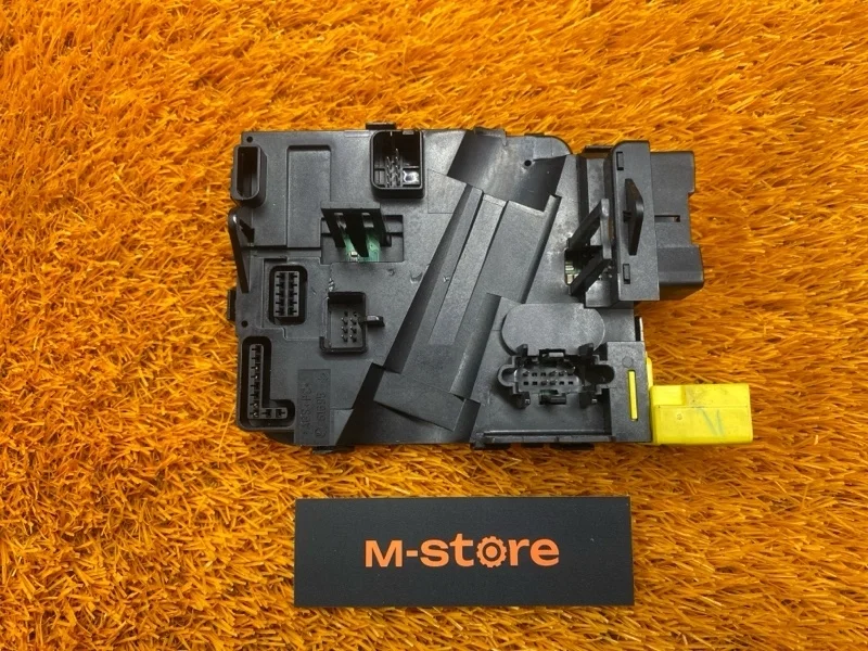 Блок подрулевых переключателей Volkswagen Jetta 2010 1K0953549CP 1K CAVD