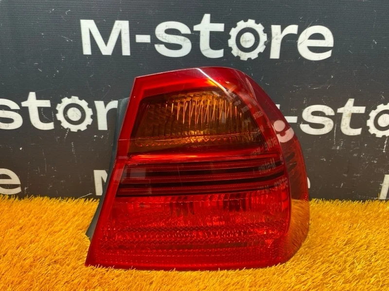 Фонарь задний BMW 3-Series 2006 6937458 E90 N46B20B, правый