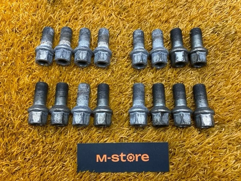 Болт колесный Volkswagen Tiguan 2009 WHT001812 5N CAWB