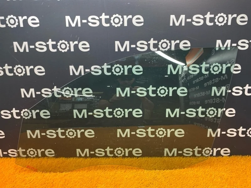 Стекло боковое Volkswagen Tiguan 2009 5N0845201 5N CAWB, переднее левое