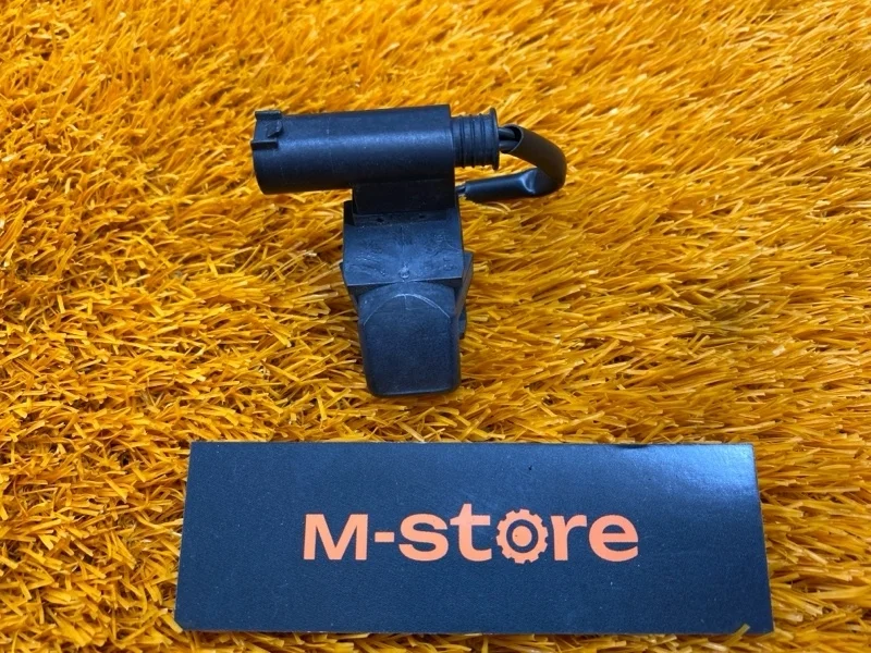 Форсунка омывателя Mercedes-Benz E-Class 2005 A2308600347 W211 272.964, левая