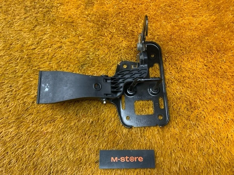 Замок капота Audi A4 2012 8T0823480 B8/8K CDN