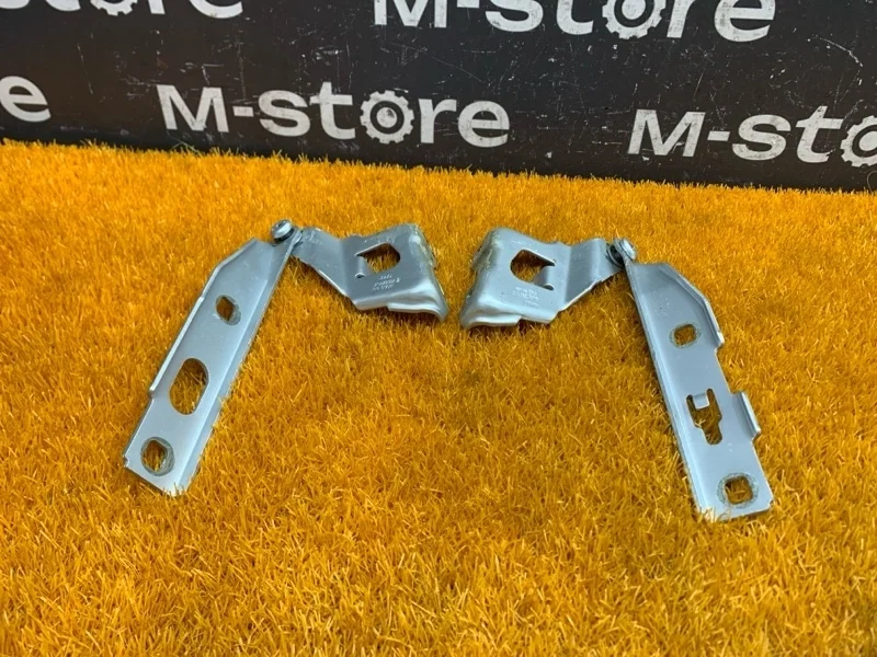 Петля капота Audi A4 2012 8K0823301D B8/8K CDN