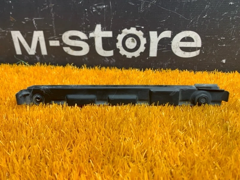 Крепление бампера Mercedes-Benz E-Class 2008 A2118801214 W211 272.922, переднее правое