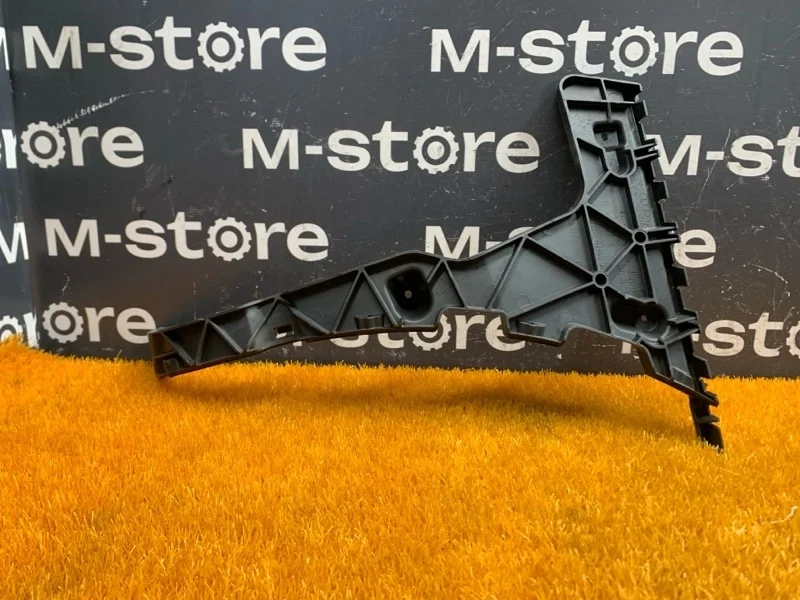 Крепление бампера Audi Q5 2014 8R0807454B 8R CNC, заднее правое