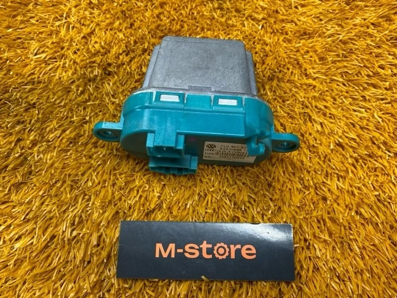 Регулятор отопителя Audi Q7 2011 7L0907521B 4LB CJT