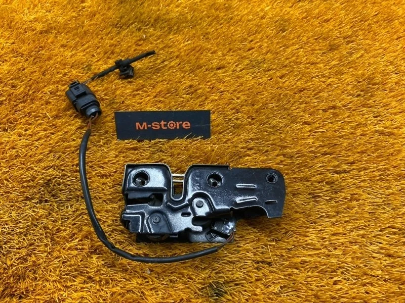 Замок капота Audi Q7 2011 4L0823509 4LB CJT