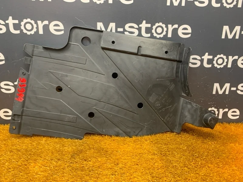 Защита днища кузова BMW 3-Series 2014 51757258050 F30 N20B20B, передняя правая