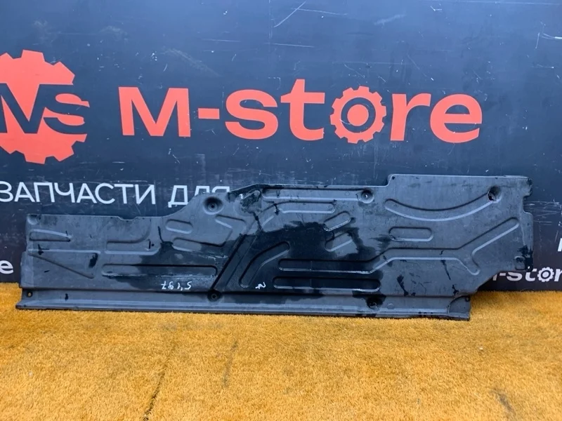 Защита днища кузова Mercedes-Benz CLK-Class 2004 A2036190238 C209 112.955, правая