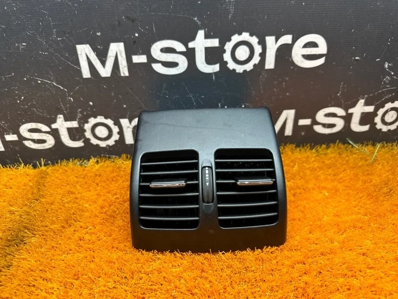 Дефлектор воздушный Mercedes-Benz C-Class 2010 A2048300954 W204 271.860, задний