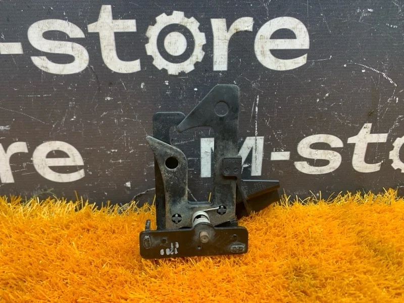 Замок капота Mercedes-Benz E-Class 2010 A2128800064 W212 642.850