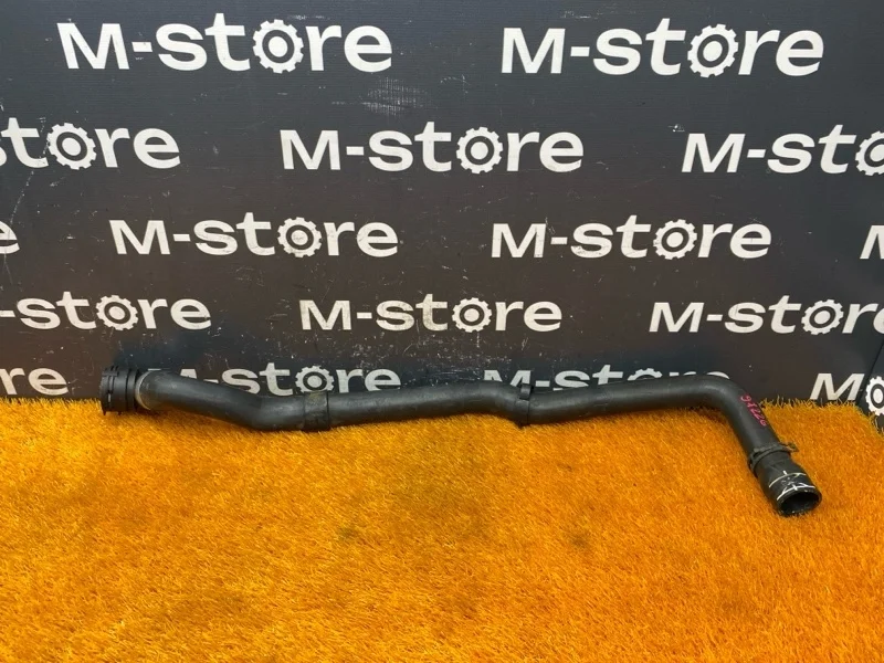 Патрубок радиатора верхний Porsche Cayenne 2005 7L0122101E 955 022Y