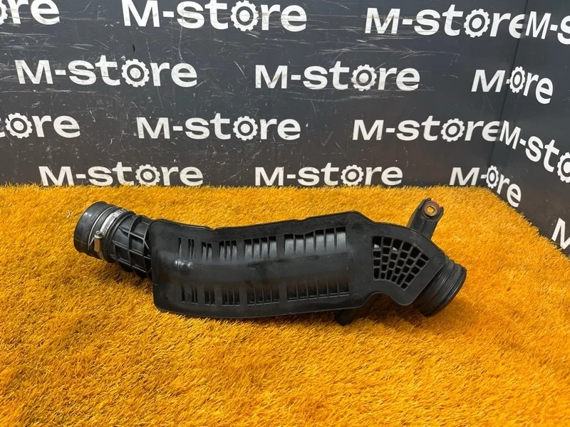 Патрубок интеркулера Mercedes-Benz C-Class 2006 A2710901937 W203 271.940