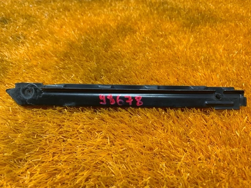 Крепление бампера Mercedes-Benz E-Class 2008 A2118801214 W211 272.922, переднее правое