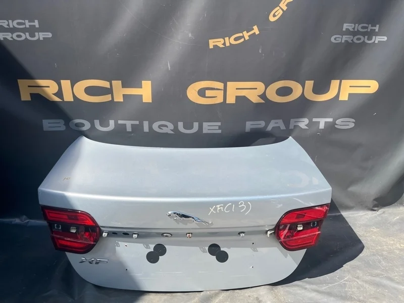 Крышка багажника Jaguar XF 2013 C2C41731 X-260