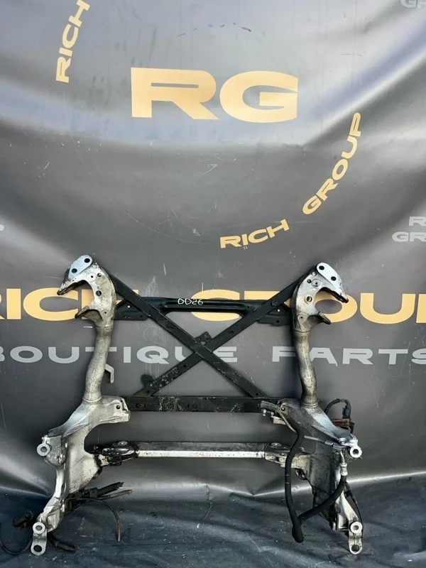 Балка подвески Audi Q5 2010 8R0399315G 8RB CAHA, передняя