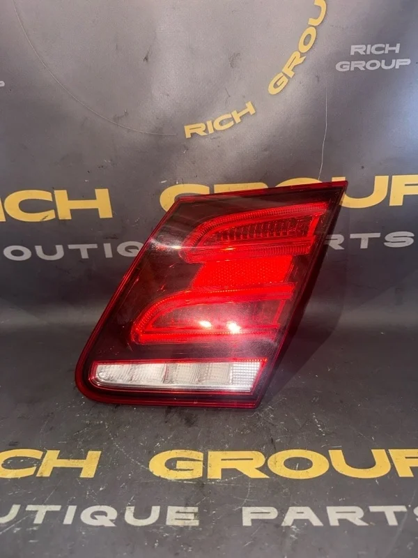 Стоп-сигнал Mercedes-Benz E-Class 2015 A2129061003 W212 OM651, задний правый