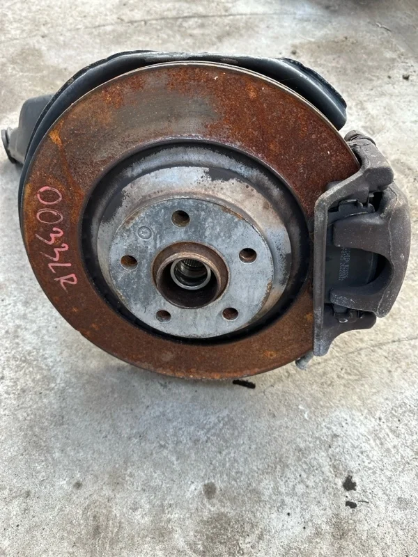 Ступица Audi A6 2011 4F0615301G C7 CCAA, задняя левая