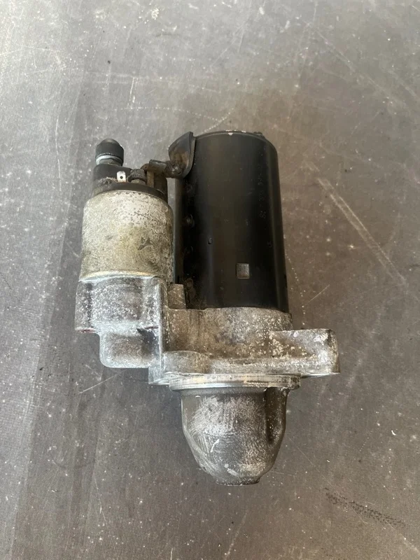 Стартер Bmw X3 12417515390 E83 M54B25