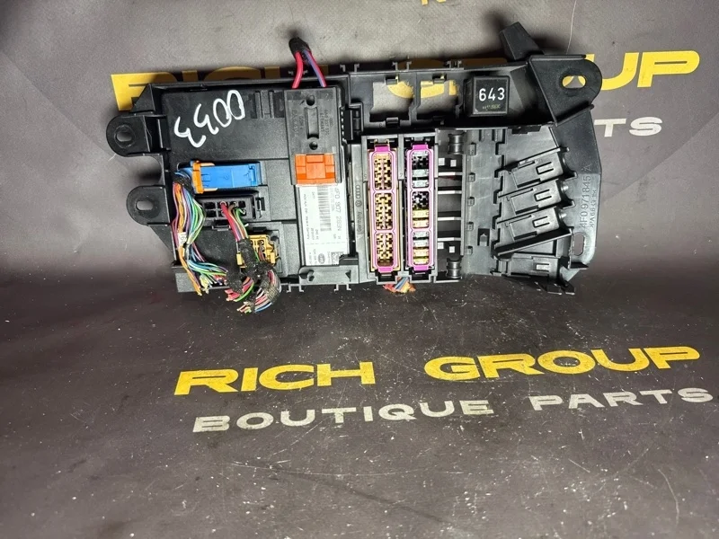 Блок комфорта Audi A6 2011 4F0907289N C7 CCAA