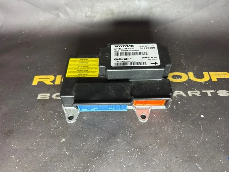 Блок управления Airbag Volvo C30 2010 31295109 MK B5244S4