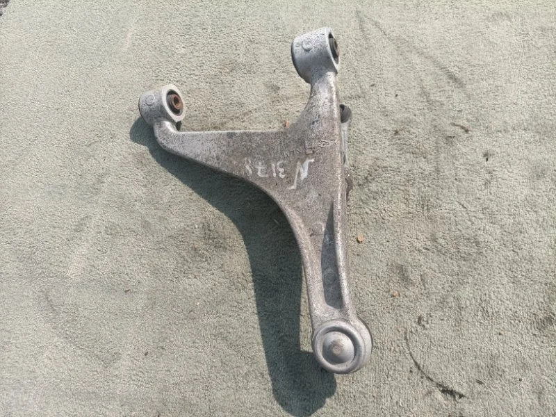 Рычаг подвески верхний Nissan 370Z 2009 55501JK02A Z34 VQ37VHR, задний правый