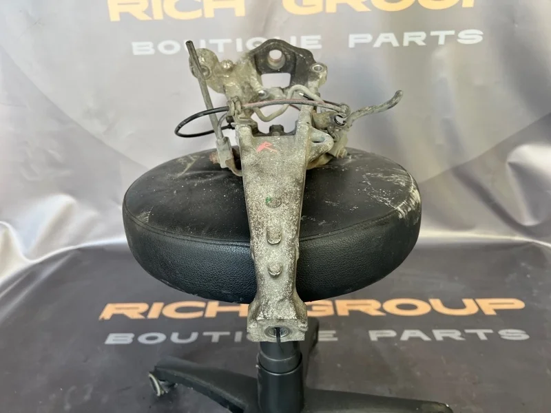 Цапфа Nissan 370Z 2009 40014EG000 Z34 VQ37VHR, передняя правая