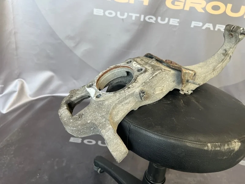 Цапфа Nissan 370Z 2009 40015EG000 Z34 VQ37VHR, передняя левая