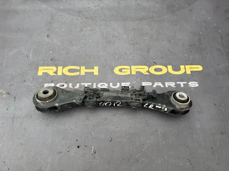 Рычаг подвески нижний Audi A6 2013 8K0411317D 4G2 CGLC, задний левый