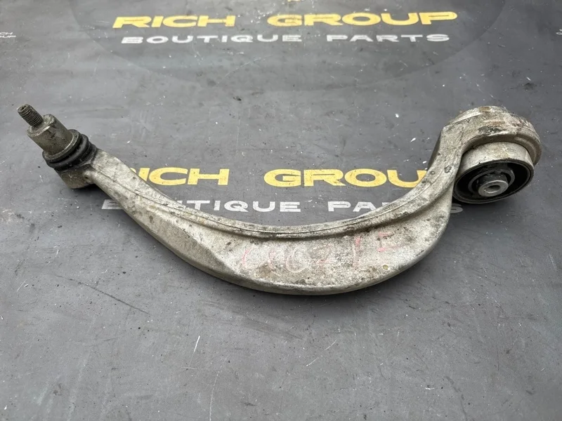 Рычаг подвески нижний Audi A8 2010 4H0407693F D4 CDRA, передний левый