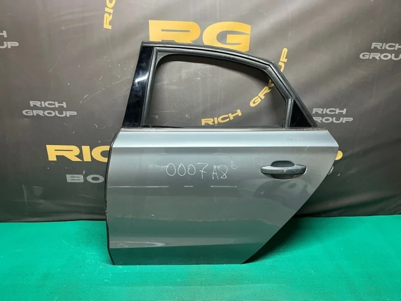 Дверь боковая Audi A8 2010 4H0833051C D4 CDRA, задняя левая